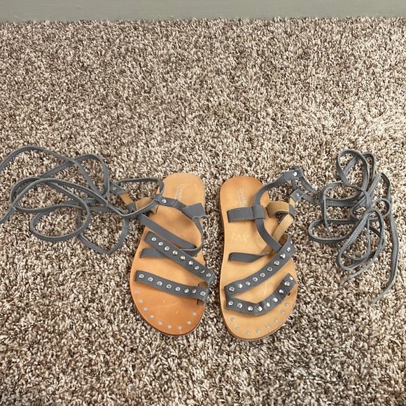 Womens Charles by Charles David Steeler Gladiator Sandals, Gray size 9.5 - Picture 2 of 8